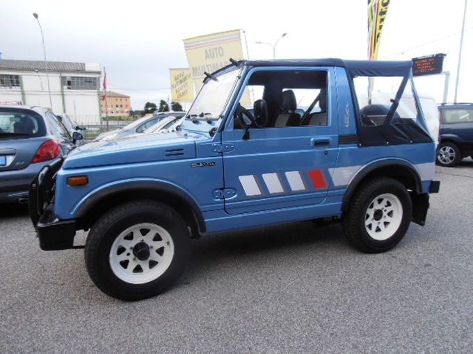 Suzuki SJ