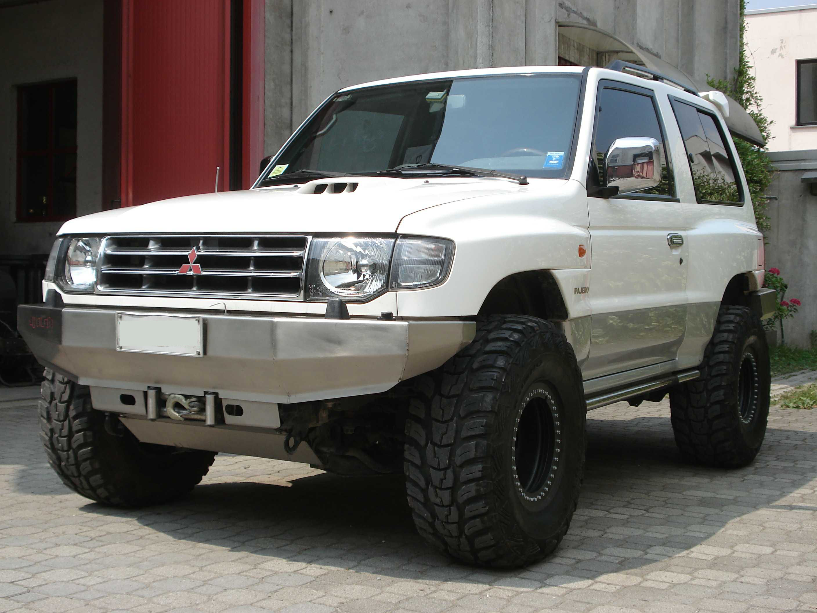 Steelmove Pajero